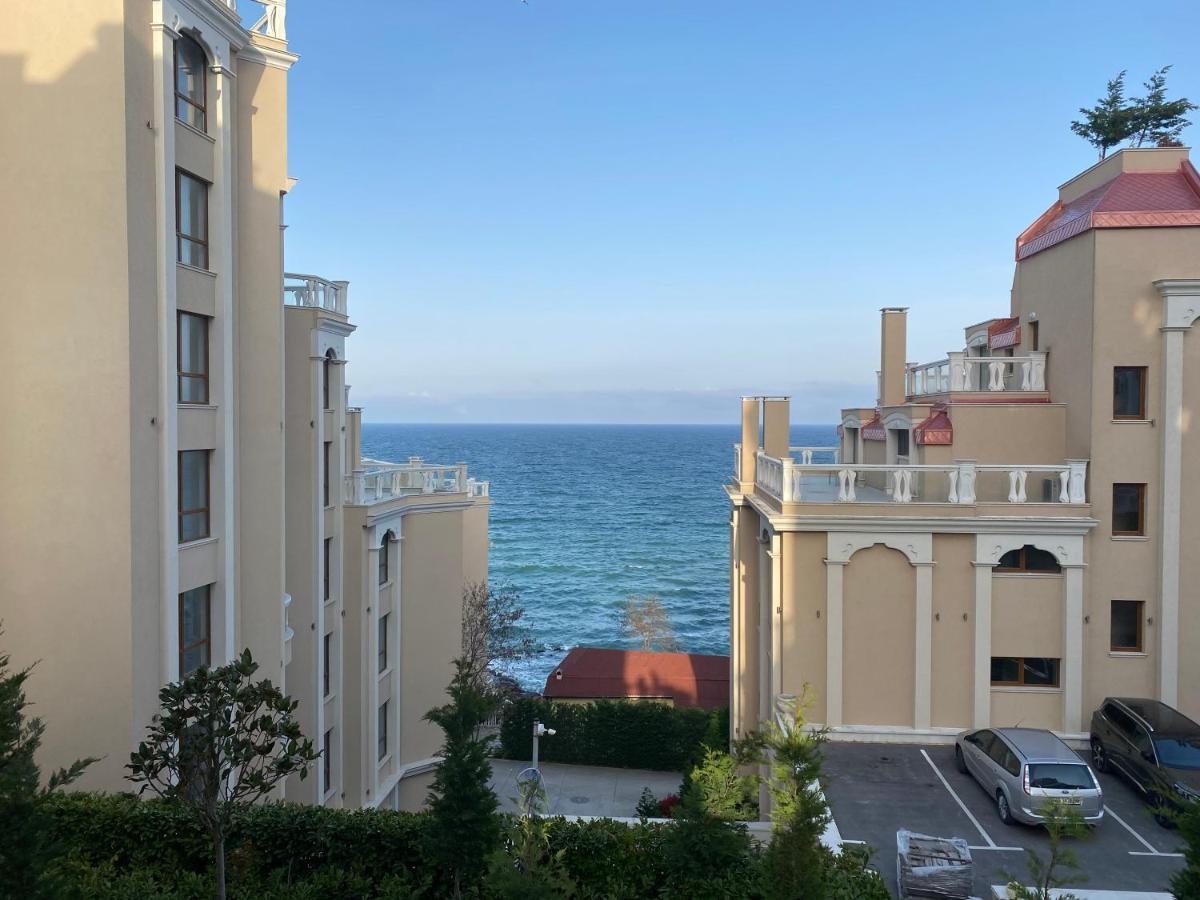 Luxurious And Panoramic Apartments At The Beach In La Mer Complex ゴールデンサンド エクステリア 写真