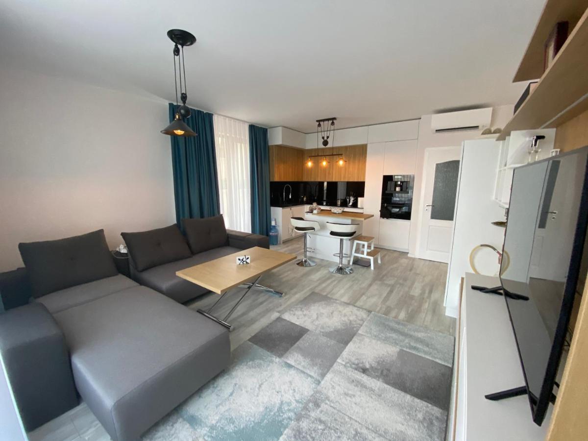 Luxurious And Panoramic Apartments At The Beach In La Mer Complex ゴールデンサンド エクステリア 写真