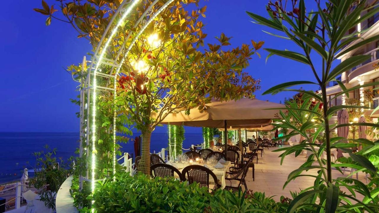 Luxurious And Panoramic Apartments At The Beach In La Mer Complex ゴールデンサンド エクステリア 写真
