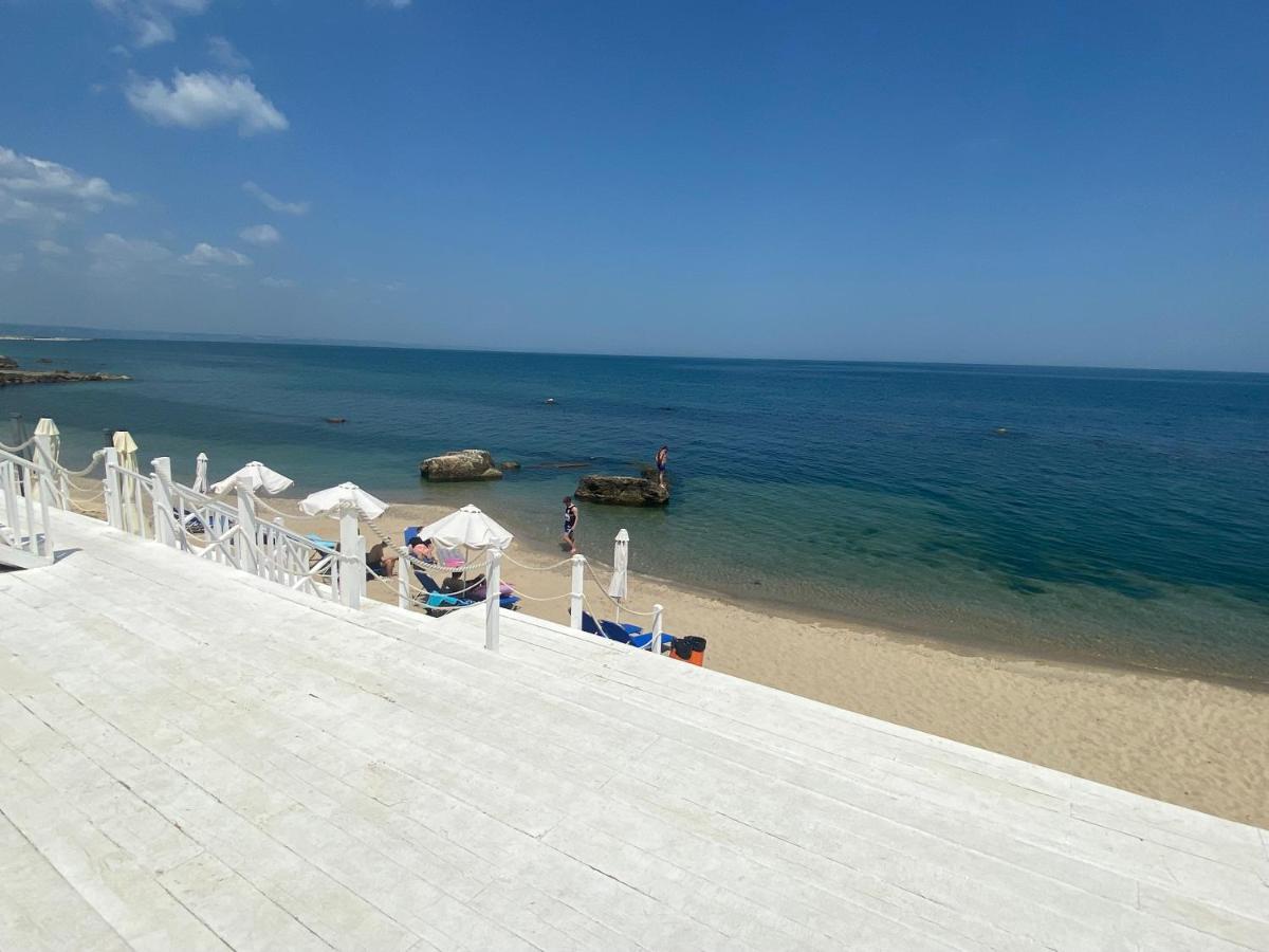 Luxurious And Panoramic Apartments At The Beach In La Mer Complex ゴールデンサンド エクステリア 写真