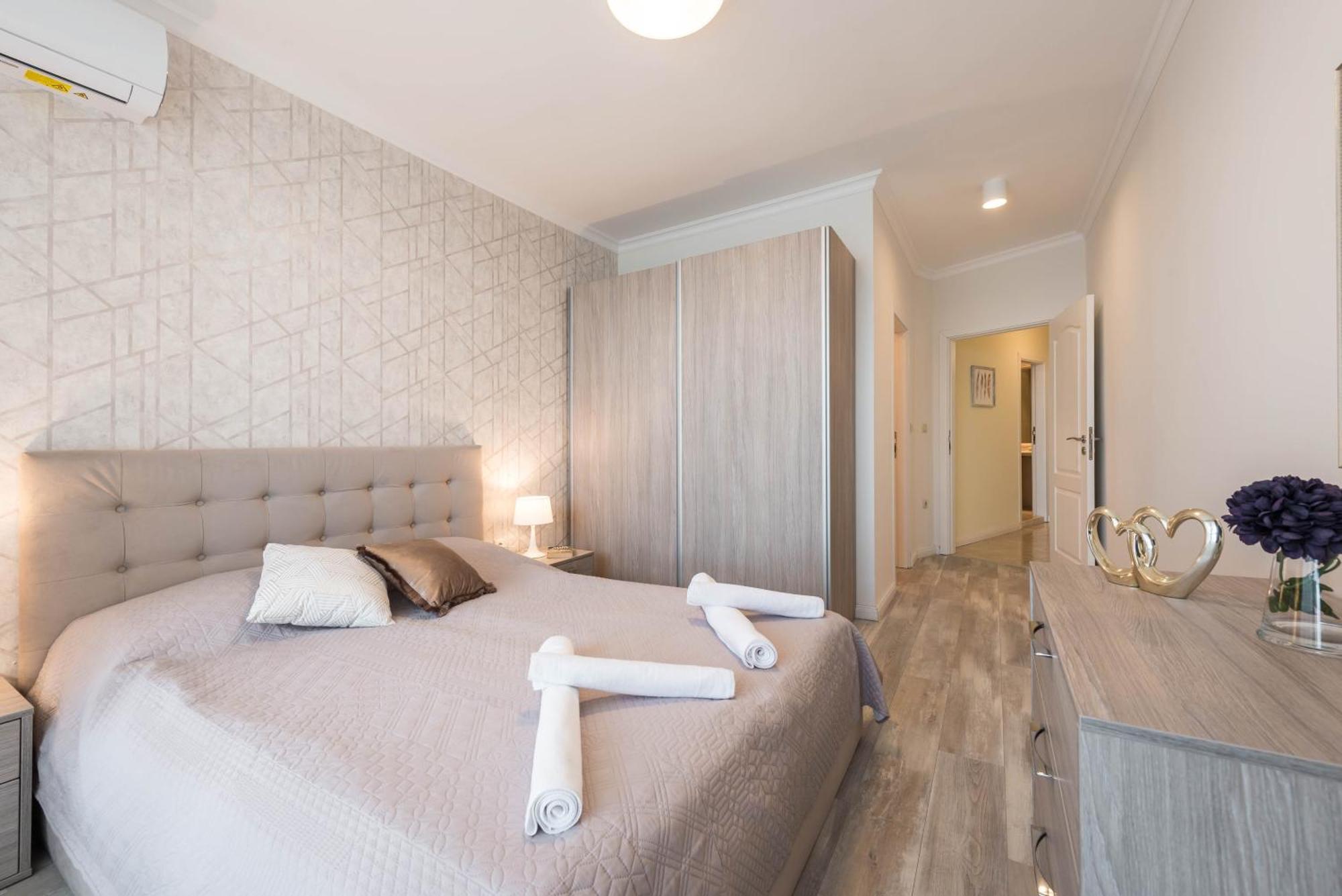 Luxurious And Panoramic Apartments At The Beach In La Mer Complex ゴールデンサンド エクステリア 写真