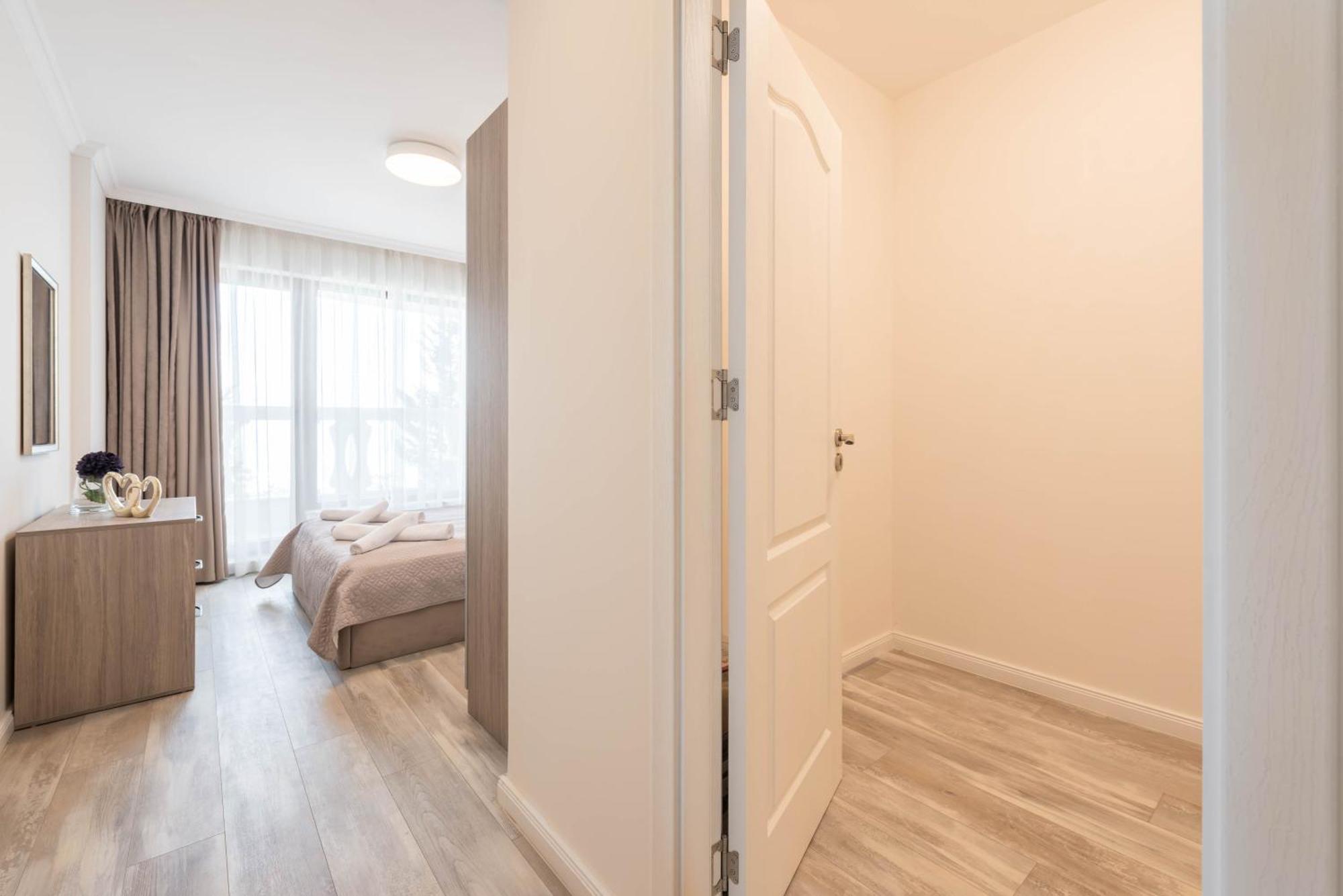 Luxurious And Panoramic Apartments At The Beach In La Mer Complex ゴールデンサンド エクステリア 写真