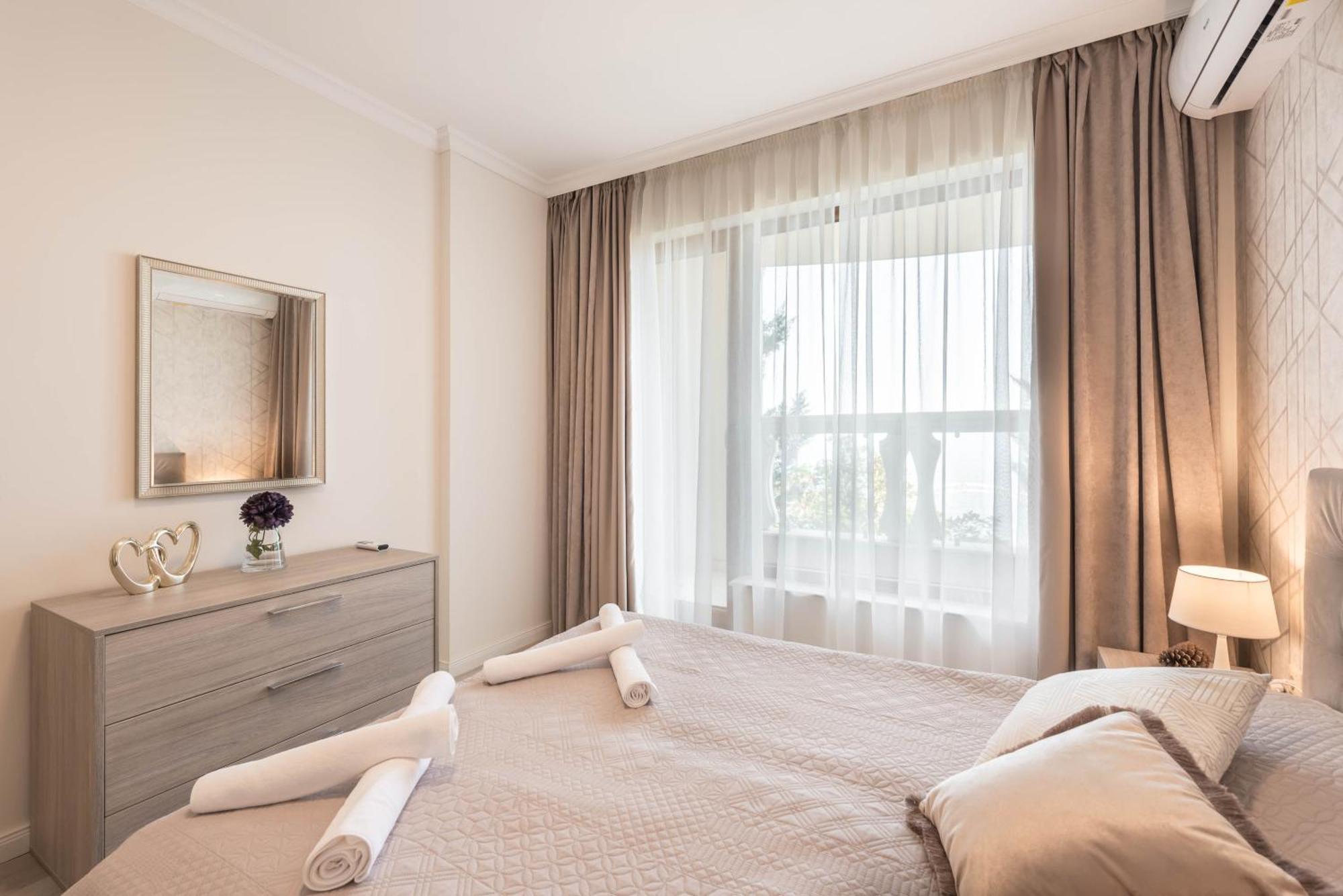 Luxurious And Panoramic Apartments At The Beach In La Mer Complex ゴールデンサンド エクステリア 写真