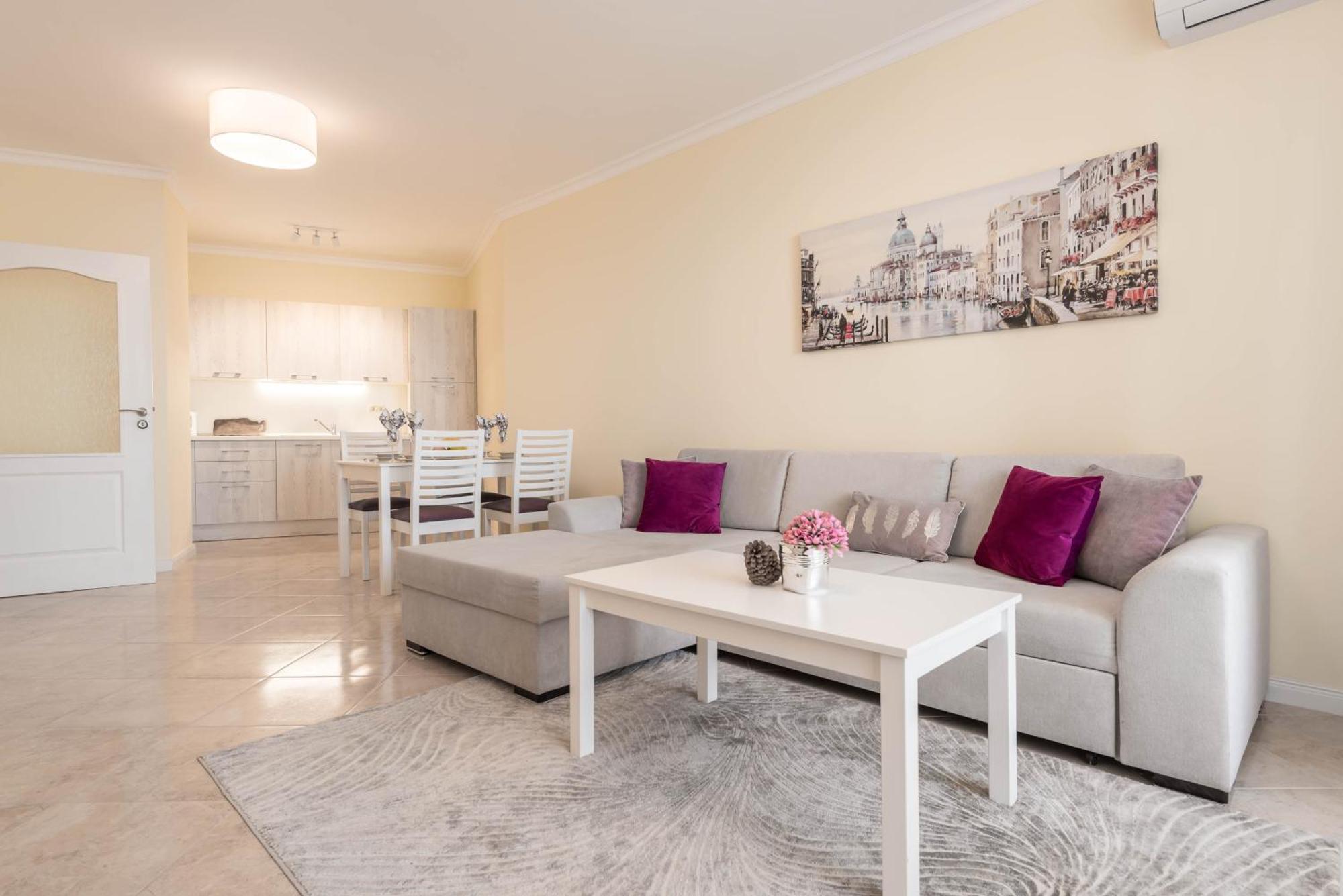 Luxurious And Panoramic Apartments At The Beach In La Mer Complex ゴールデンサンド エクステリア 写真