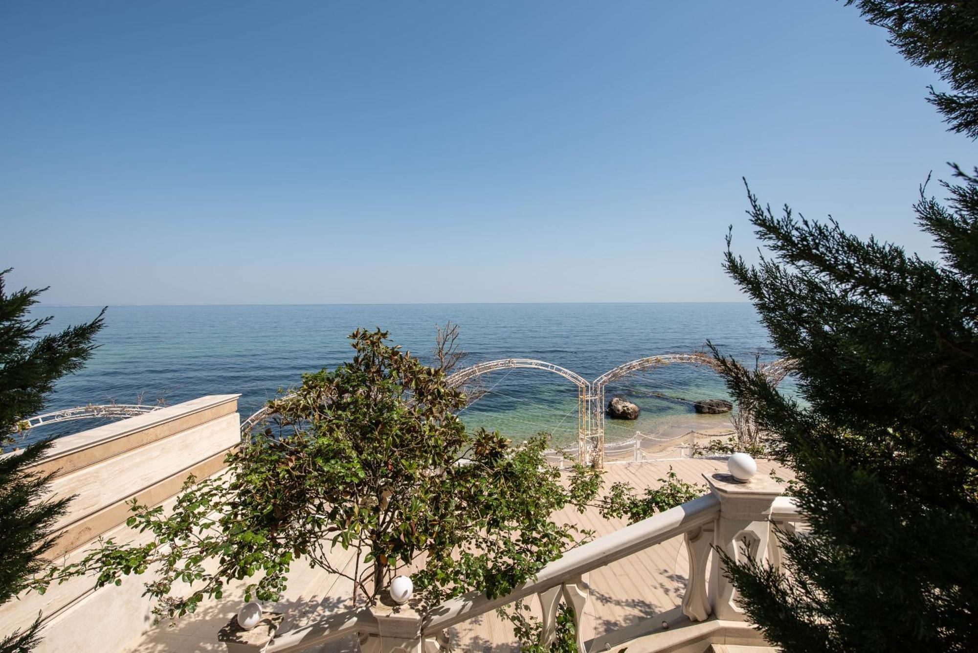 Luxurious And Panoramic Apartments At The Beach In La Mer Complex ゴールデンサンド エクステリア 写真