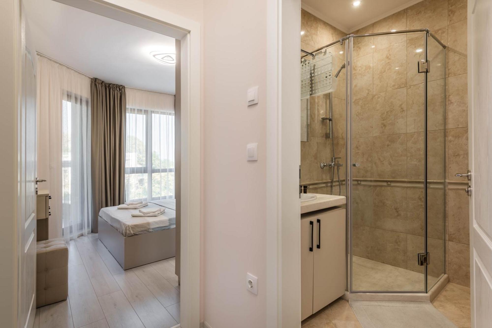 Luxurious And Panoramic Apartments At The Beach In La Mer Complex ゴールデンサンド エクステリア 写真